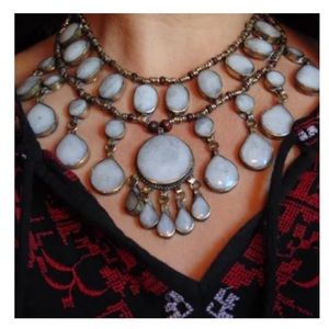 New Vintage Style Afghani White Jade Kuchi Necklace